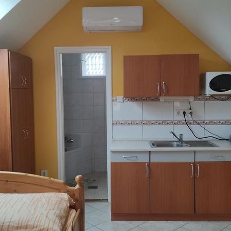 Liget Apartman Balatonföldvár المظهر الخارجي الصورة